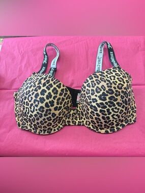 Juicy Couture 38DD Leopard Print Logo Strap Bra Animal Print